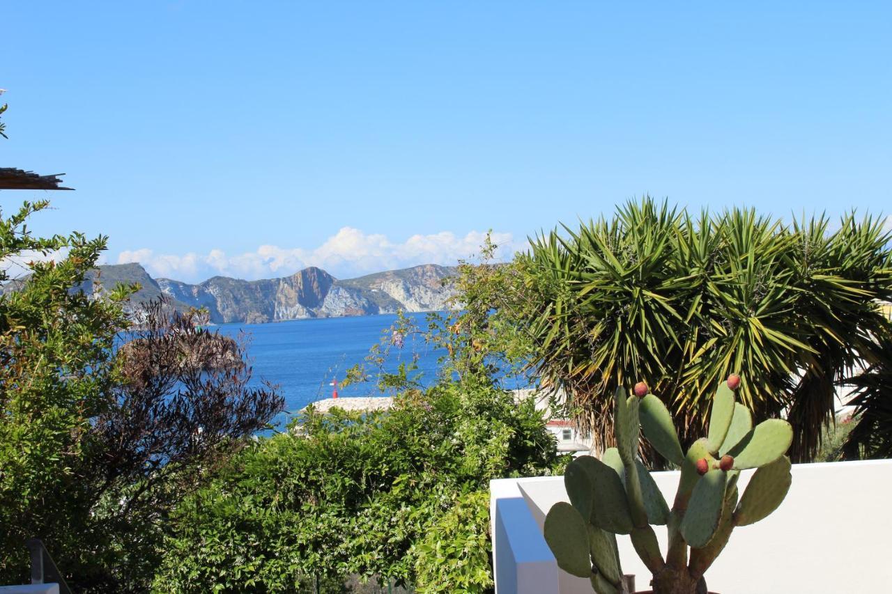 Agenzia Isotur Villa Olimpia Ponza Exteriör bild