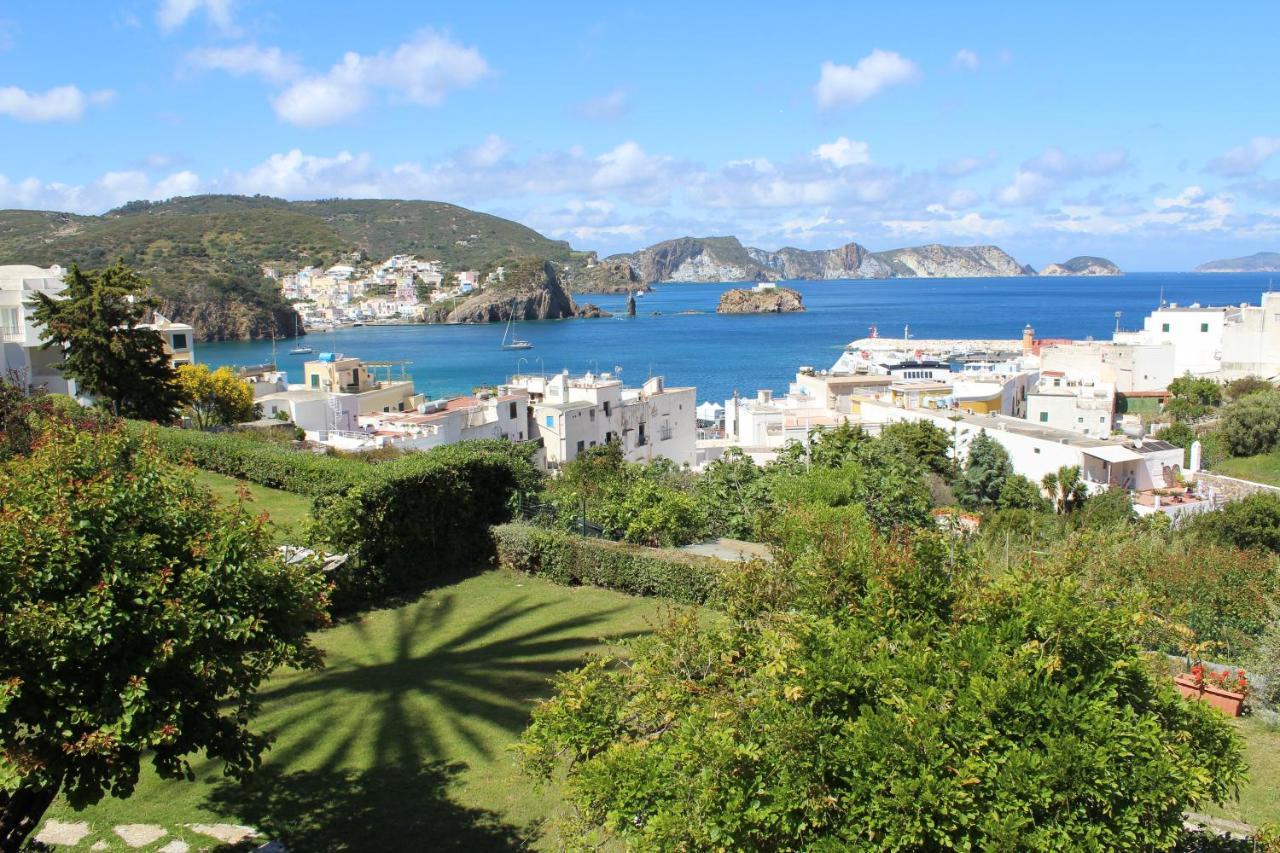 Agenzia Isotur Villa Olimpia Ponza Exteriör bild
