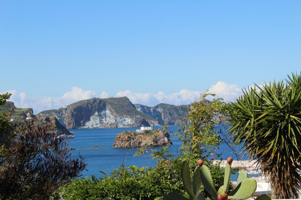 Agenzia Isotur Villa Olimpia Ponza Exteriör bild