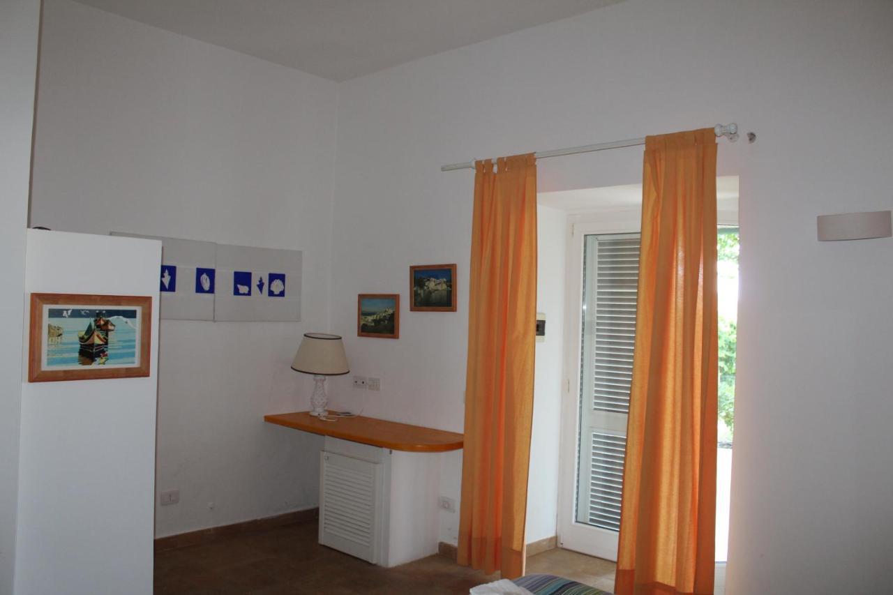 Agenzia Isotur Villa Olimpia Ponza Exteriör bild