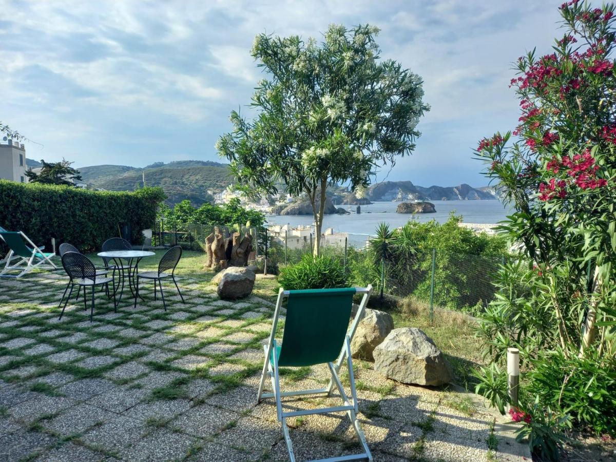 Agenzia Isotur Villa Olimpia Ponza Exteriör bild