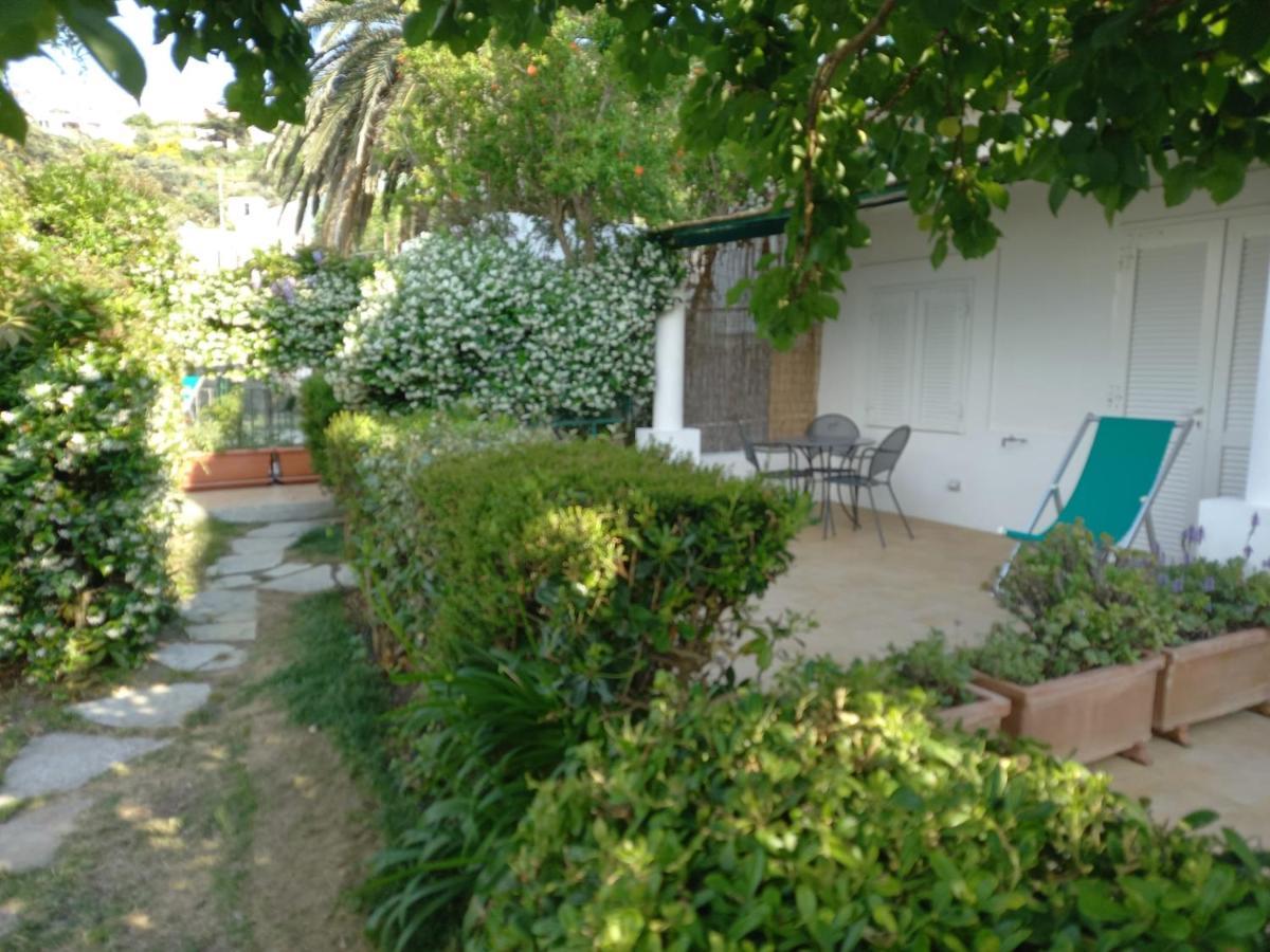 Agenzia Isotur Villa Olimpia Ponza Exteriör bild